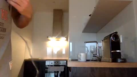 Thomas Fit online show from 6, 2, 2025