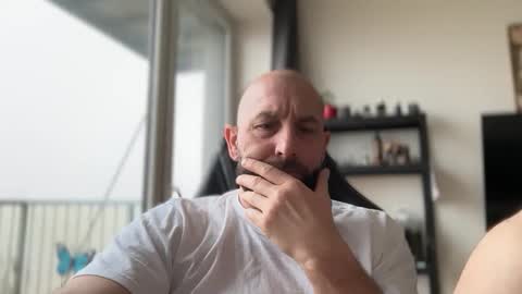 Snapshot of tommyx01 chatting on 2, 3, 2026 Thomas Fit online show from 2, 3, 2026