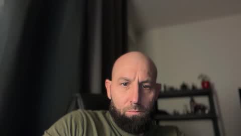 Snapshot of tommyx01 chatting on 5, 3, 2026 Thomas Fit online show from 5, 3, 2026