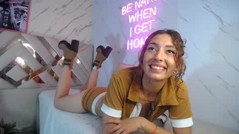 leyla  online show from 31, 12, 2024