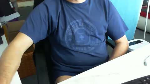 Snapshot of tomtom02029 chatting on 20, 12, 2025 Tom online show from 20, 12, 2025