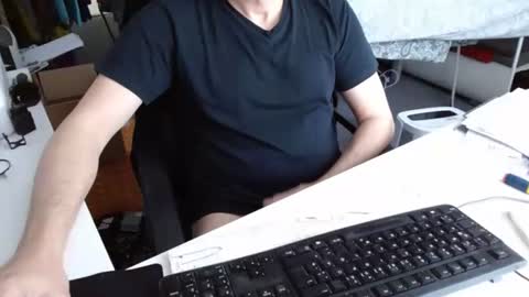 Snapshot of tomtom02029 chatting on 4, 3, 2026 Tom online show from 4, 3, 2026