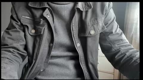 Snapshot of tomtotal chatting on 24, 10, 2025 Tom online show from 24, 10, 2025