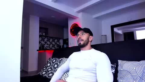 tony muscle1 online show from 4, 3, 2025