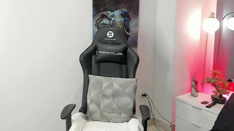 tony_petrov online show from 22, 10, 2025