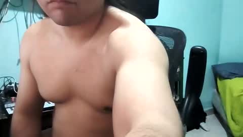 Snapshot of tonymontalvo chatting on 23, 11, 2025 Edmont online show from 23, 11, 2025