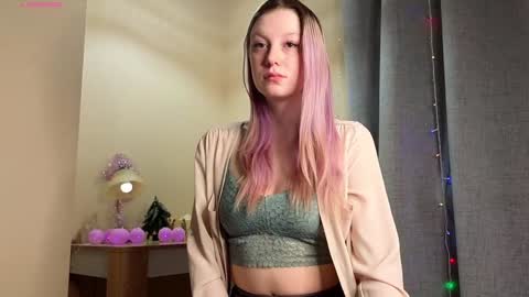 Hey hey Im Megan Pvt open. Im very glad to see you here online show from 26, 12, 2024
