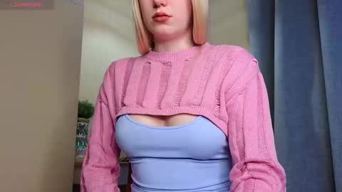 Hey hey Im Megan Pvt open. Im very glad to see you here online show from 8, 3, 2025