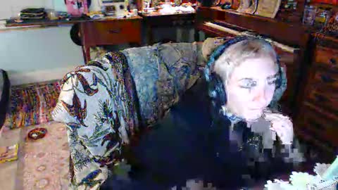 Snapshot of tootstitts chatting on 14, 11, 2025 tooter online show from 14, 11, 2025