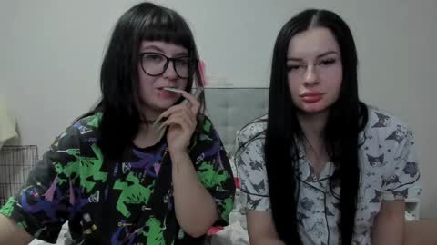 Snapshot of toriayun0 chatting on 3, 1, 2025 your personal gothic girl check it online show from 3, 1, 2025