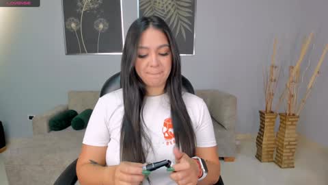 Tori Cross online show from 21, 1, 2025