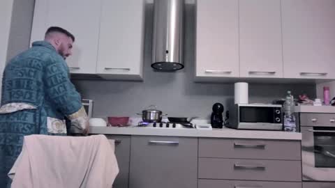 toro_arrapato online show from 10, 12, 2024