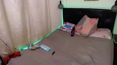 tory_montannaxx online show from 1, 2, 2025