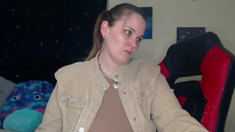 Lilly Miss Mistress Goddess Maam Queen Boss online show from 21, 12, 2024