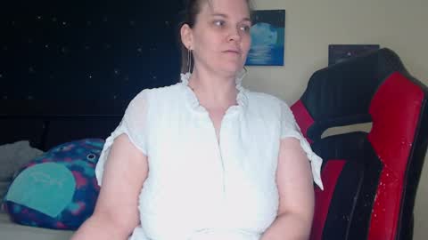 Lilly Miss Mistress Goddess Maam Queen Boss online show from 31, 12, 2024