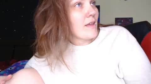 Snapshot of toxiclilly chatting on 14, 12, 2025 Lilly Miss Mistress Goddess Maam Queen Boss online show from 14, 12, 2025