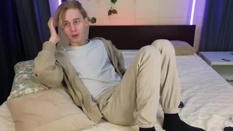 Max online show from 2, 12, 2025