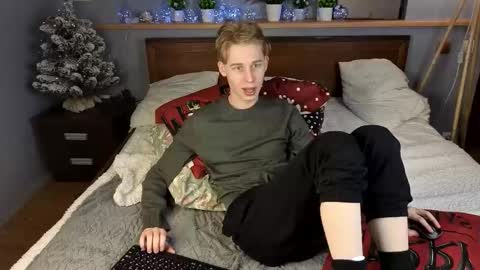 Max online show from 20, 12, 2025