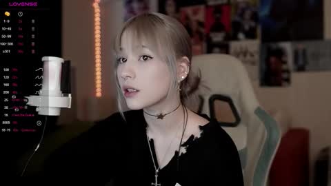 Ariana and Erik online show from 6, 3, 2026