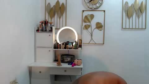 Snapshot of transeugene1990 chatting on 4, 3, 2026 transeugene1990 online show from 4, 3, 2026