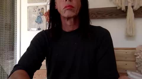 Snapshot of transslavechic chatting on 20, 1, 2025 Ela online show from 20, 1, 2025