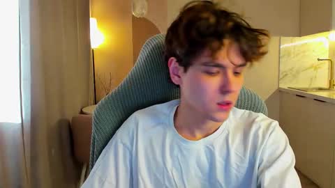 Snapshot of travisrivas chatting on 7, 10, 2025 travisrivas online show from 7, 10, 2025