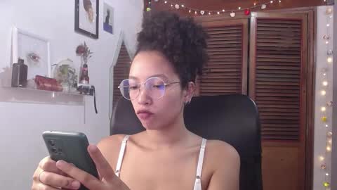 Snapshot of treasuresz chatting on 7, 2, 2025 Emily online show from 7, 2, 2025