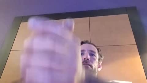 treedude303720 online show from 15, 9, 2025