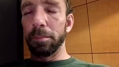 treedude303720 online show from 12, 10, 2025