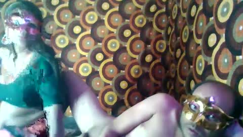 treesomecouple online show from 23, 1, 2025