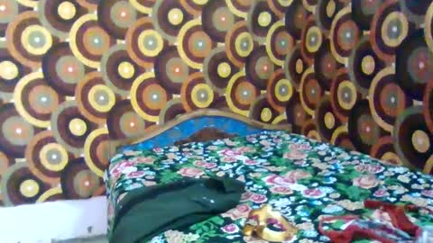 treesomecouple online show from 31, 1, 2025