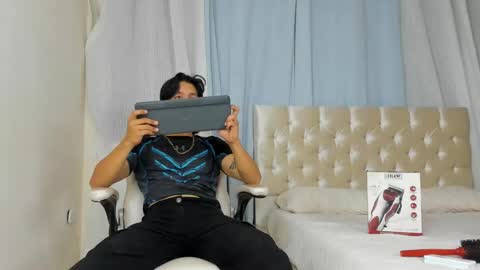 Snapshot of trevor_belmon chatting on 25, 9, 2025 Trevor Belmon online show from 25, 9, 2025