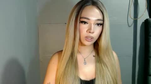 trexie_fucks15 online show from 26, 9, 2025