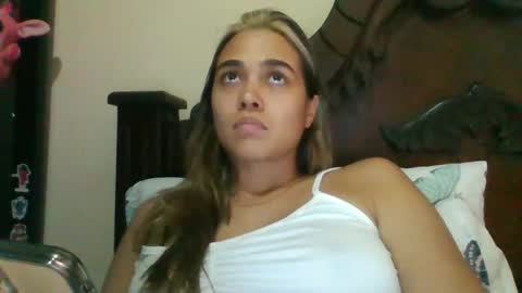 triana_bell online show from 2, 1, 2025