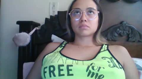 triana_bell online show from 28, 2, 2025