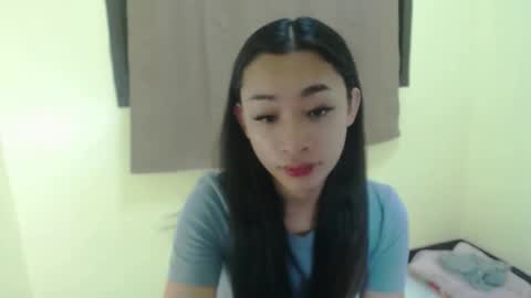 Snapshot of tricia_slut chatting on 7, 3, 2025 tricia_slut online show from 7, 3, 2025