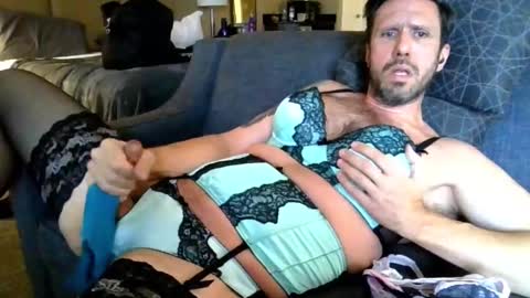 Snapshot of triciawu22 chatting on 3, 1, 2025 triciawu22 online show from 3, 1, 2025