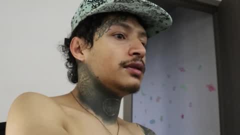 - trieone online show from 2, 11, 2025