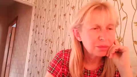 TrinaAdair online show from 20, 11, 2025