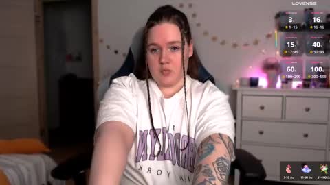 Snapshot of trinititi chatting on 24, 2, 2025 Tina online show from 24, 2, 2025