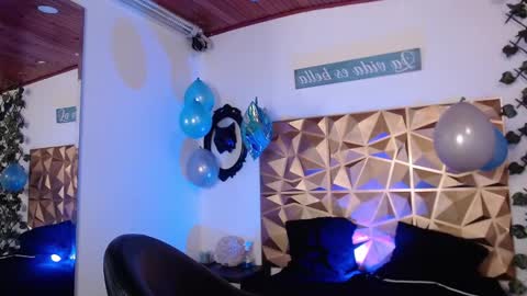 Snapshot of trinity_knox chatting on 16, 9, 2025 trinity_knox online show from 16, 9, 2025