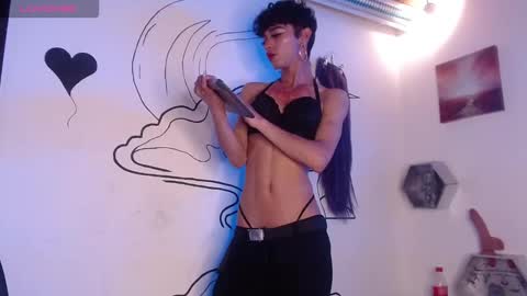 Snapshot of trinity_knox chatting on 7, 11, 2025 trinity_knox online show from 7, 11, 2025