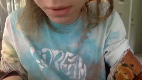 Snapshot of trippybb222 chatting on 27, 9, 2025 trippybb222 online show from 27, 9, 2025