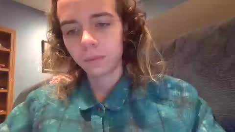 Snapshot of trippybb222 chatting on 13, 10, 2025 trippybb222 online show from 13, 10, 2025