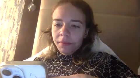 Snapshot of trippybb222 chatting on 2, 11, 2025 trippybb222 online show from 2, 11, 2025