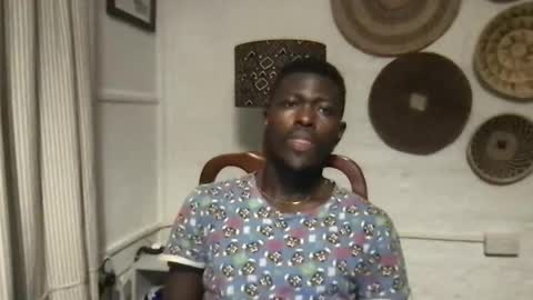 Trisboo5 online show from 15, 12, 2024