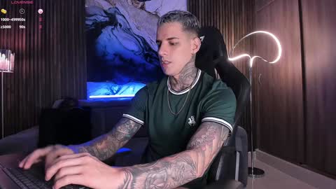 Snapshot of trisstan_ chatting on 4, 12, 2024 Alexander online show from 4, 12, 2024