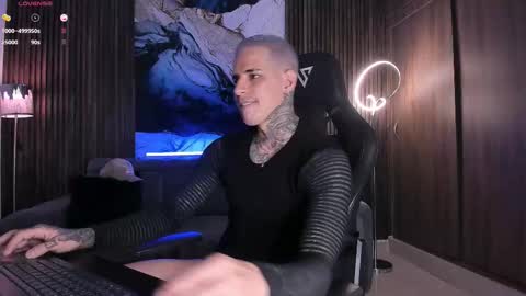 Snapshot of trisstan_ chatting on 24, 10, 2025 Alexander online show from 24, 10, 2025