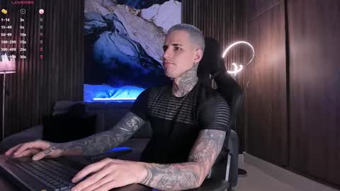 Snapshot of trisstan_ chatting on 27, 10, 2025 Alexander online show from 27, 10, 2025