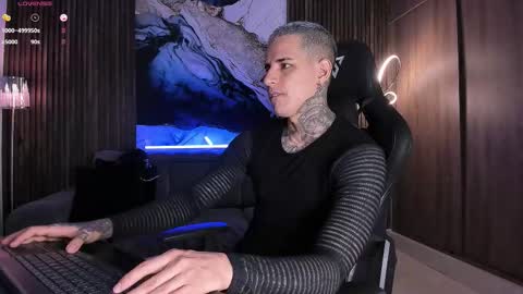 Snapshot of trisstan_ chatting on 4, 11, 2025 Alexander online show from 4, 11, 2025